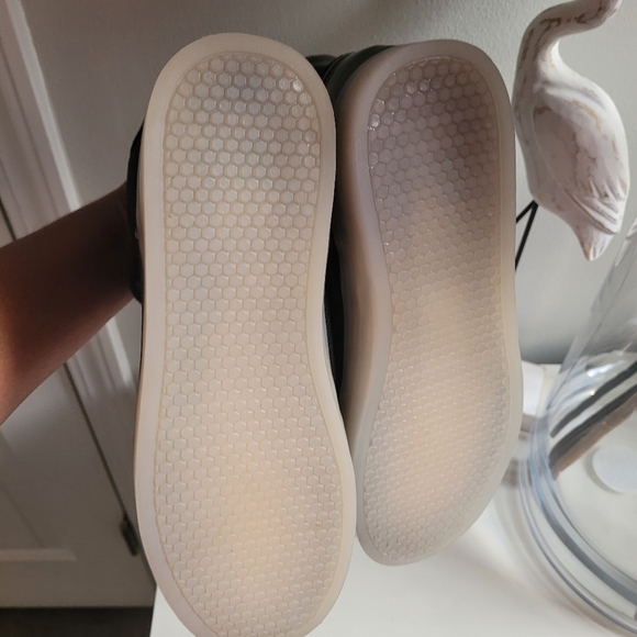 BeBe Sport High Top sneakers faux patent leather with Shimmery, size 8 - Picture 6 of 6